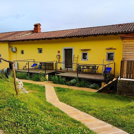 Homestead Zavadlal - Domacija Zavadlal Komen Buitenkant foto